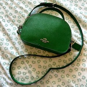 Beautiful & unique green Coach crossbody